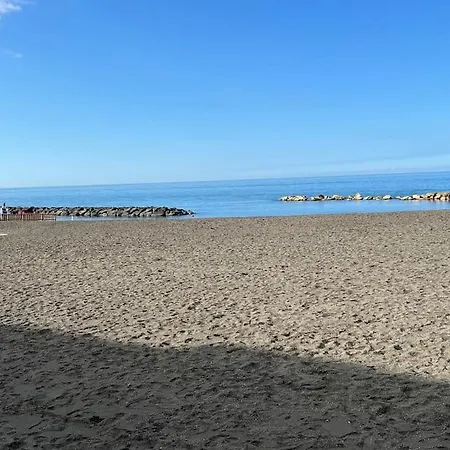 Mare & Roma Holidays *
